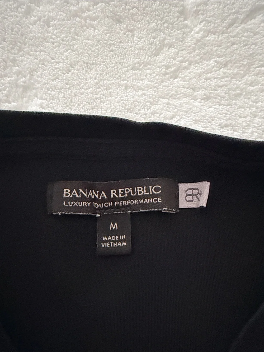 Banana Republic Men's Black V-Neck Short Sleeve Tee